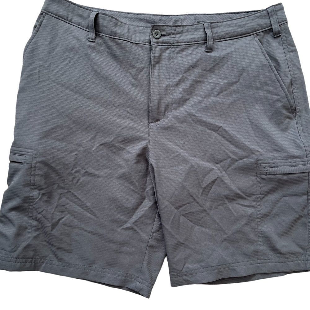 Champion gray flat front polyester shorts with two side zip pockets size 34.